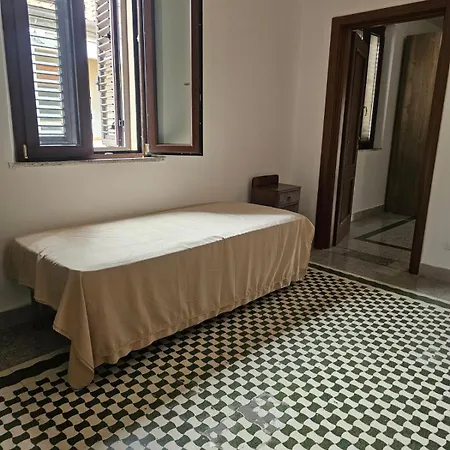 Tra Mare E Terra Reggio Calabria Apartman *